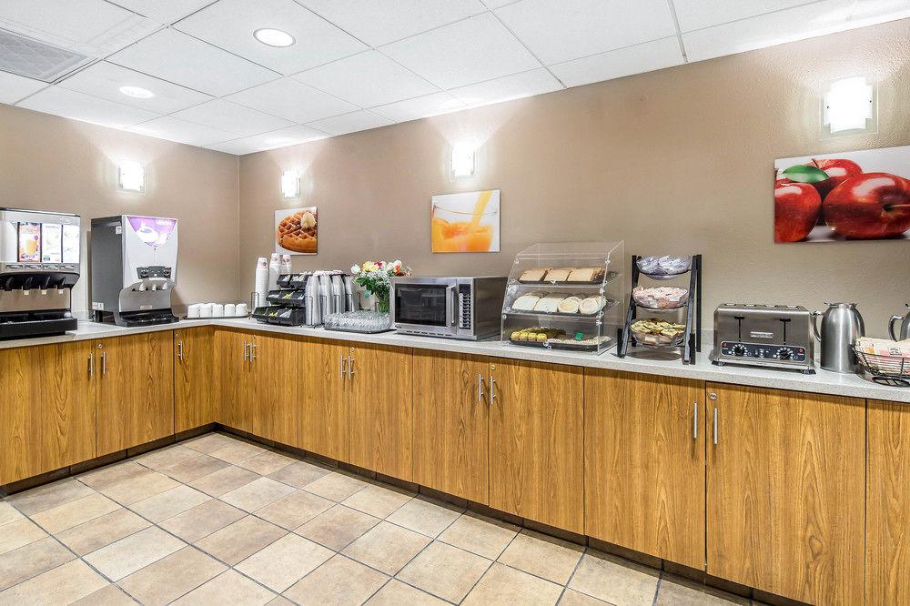 Four Points By Sheraton Anchorage Downtown Extérieur photo